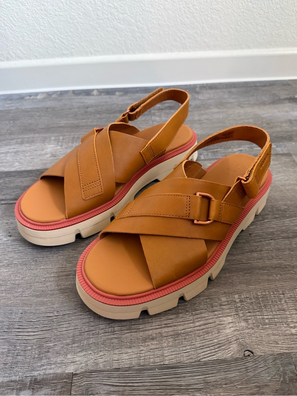Sorel Rein CB Crisscross Platform Sandals Canyon Gold/Tan Leather Women’s 8.5